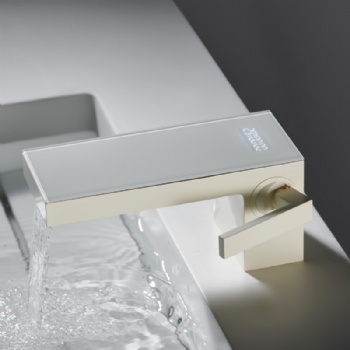 New Design Digital Display Waterfall Bathroom Brass Basin Faucets