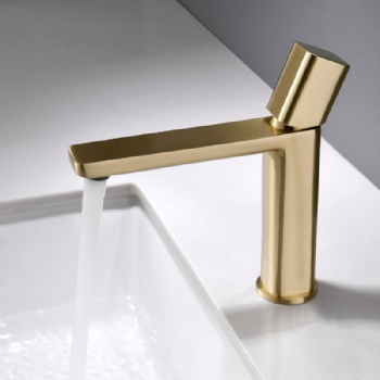 Designer Single Hole Brass Sink Faucet Customize Washbasin Mixer